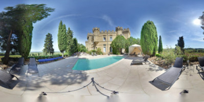 Hostellerie Chateau Des Fines Roches