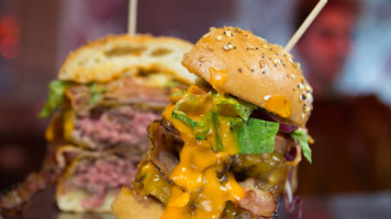 Mypop Cie Burgers food