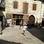 Au Baladin de la Gresigne outside