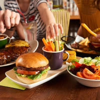 Harvester Buckshaw Link food