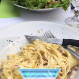 Le Saint-Maurice food