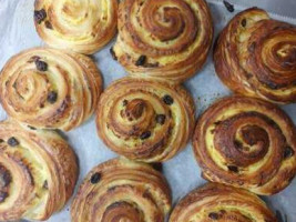 Strudel Artisan Bakery food