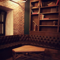 Le Corsaire Pub inside