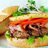 Burgerhuset Sparta food