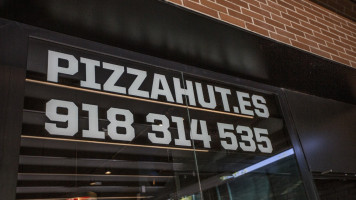 Pizza Hut Boadilla Del Monte outside