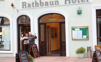 Rathbaun outside