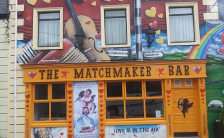 The Matchmaker Pub outside