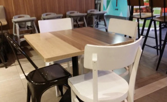 Burger King inside
