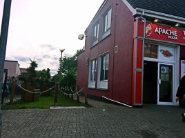 Apache Pizza Clogherhead outside