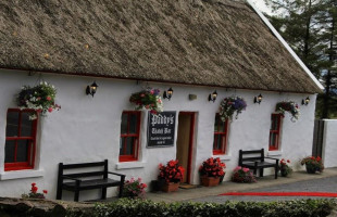 Paddy's Bar And Restaurant outside