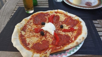 Pizzeria Levanat food