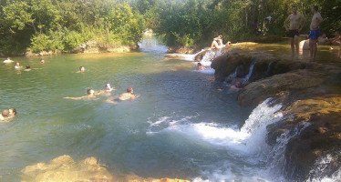 Otok Ljubavi Mrežnica outside