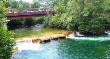 Otok Ljubavi Mrežnica outside