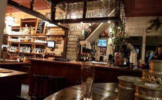 Muziekcafe Barbiertje inside