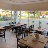 Trattoria Zio Toto inside