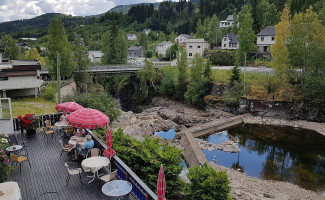 Meierifossen Kro Gunnar Hansebakken outside