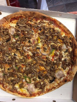 Kaien Pizza Grill food