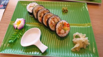 Ichi Sushi Thai Wok food