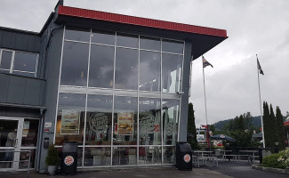 Burger King outside