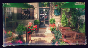 Pivni Hribek outside