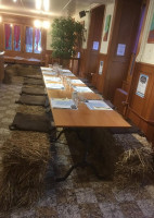 Auberge Communale De Puidoux inside