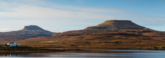 Dunvegan Prawn And Mussel outside