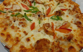 مطعم كويك بيتزا Quick Pizza food