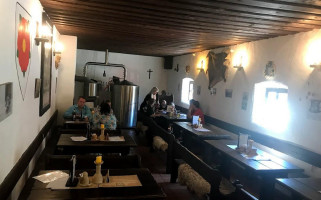 Památník, Pivovar, Hradní Restaurace A Muzeum Vítek Z Prčice Inside