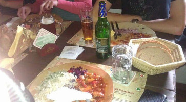 Památník, Pivovar, Hradní Restaurace A Muzeum Vítek Z Prčice Food
