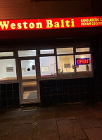 Weston Balti outside