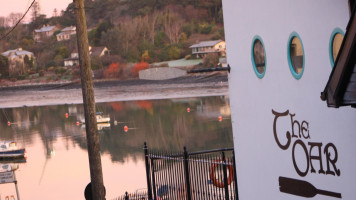 The Oar outside