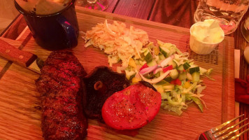 Firepit Smokehouse And Sports food
