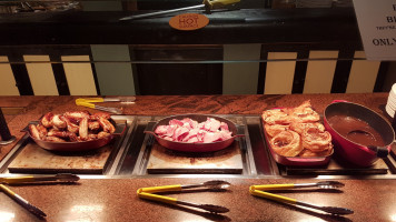 Toby Carvery inside