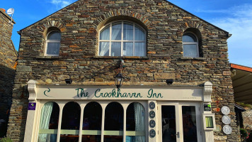 Crookhaven Inn outside