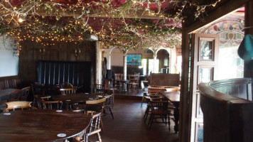 Seven Stones Inn inside