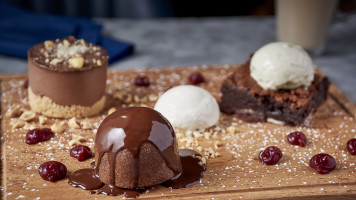 Carluccio's food