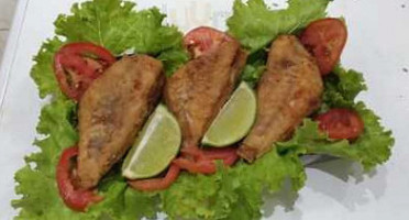 Akademisk Radioklubb food