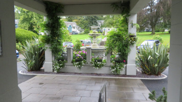 Monteaths outside