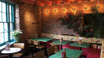 Aagrah inside