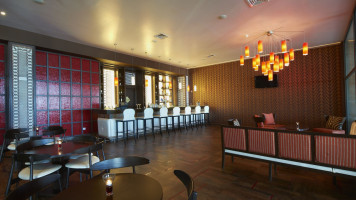 Hare and Hounds inside