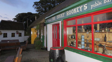 Man O'war Traditional Irish Bar Restaurant outside