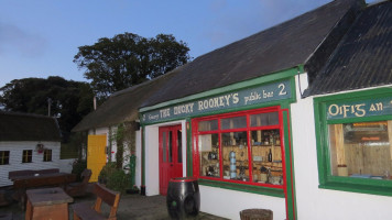 Man O'war Traditional Irish Bar Restaurant outside