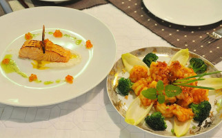 Ichi Tong food