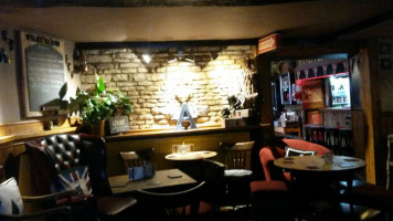 The Angel Inn Yarwell inside