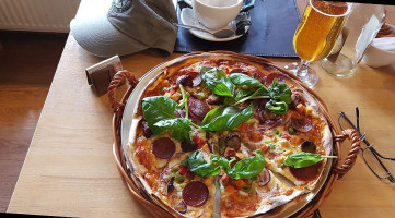 Cafe food