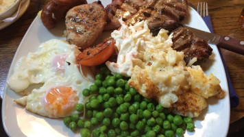The Ship Inn At Upnor food