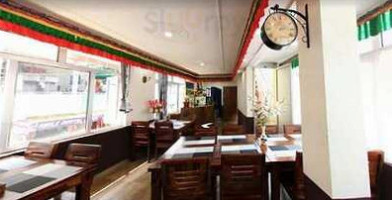 1176 inside