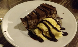 The Plum Pudding food