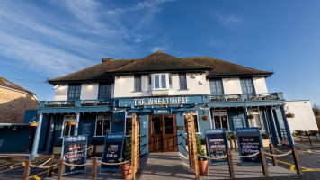 The Wheatsheaf Hungry Horse outside