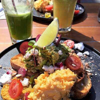 Warren Wood Buckhurst Hill food